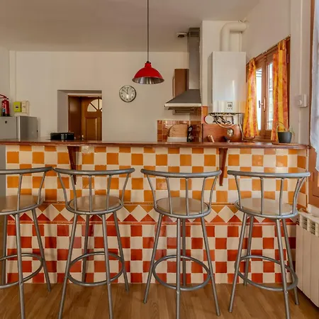 Un T2 A 2 Petits Pas *