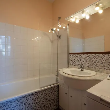 Un T2 A 2 Petits Pas * Bagnères-de-Bigorre